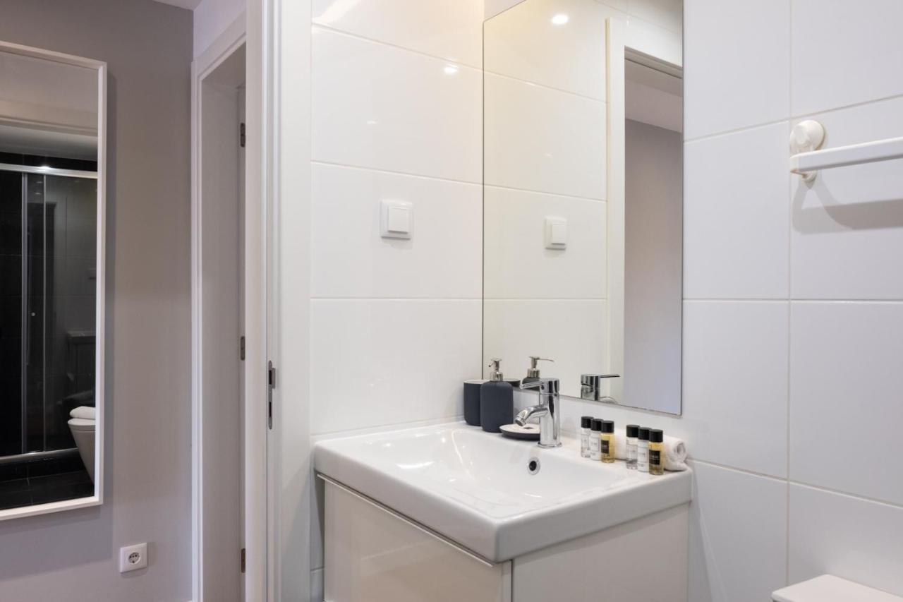 ליסבון Bright & Central Apartment By Lovelystay מראה חיצוני תמונה