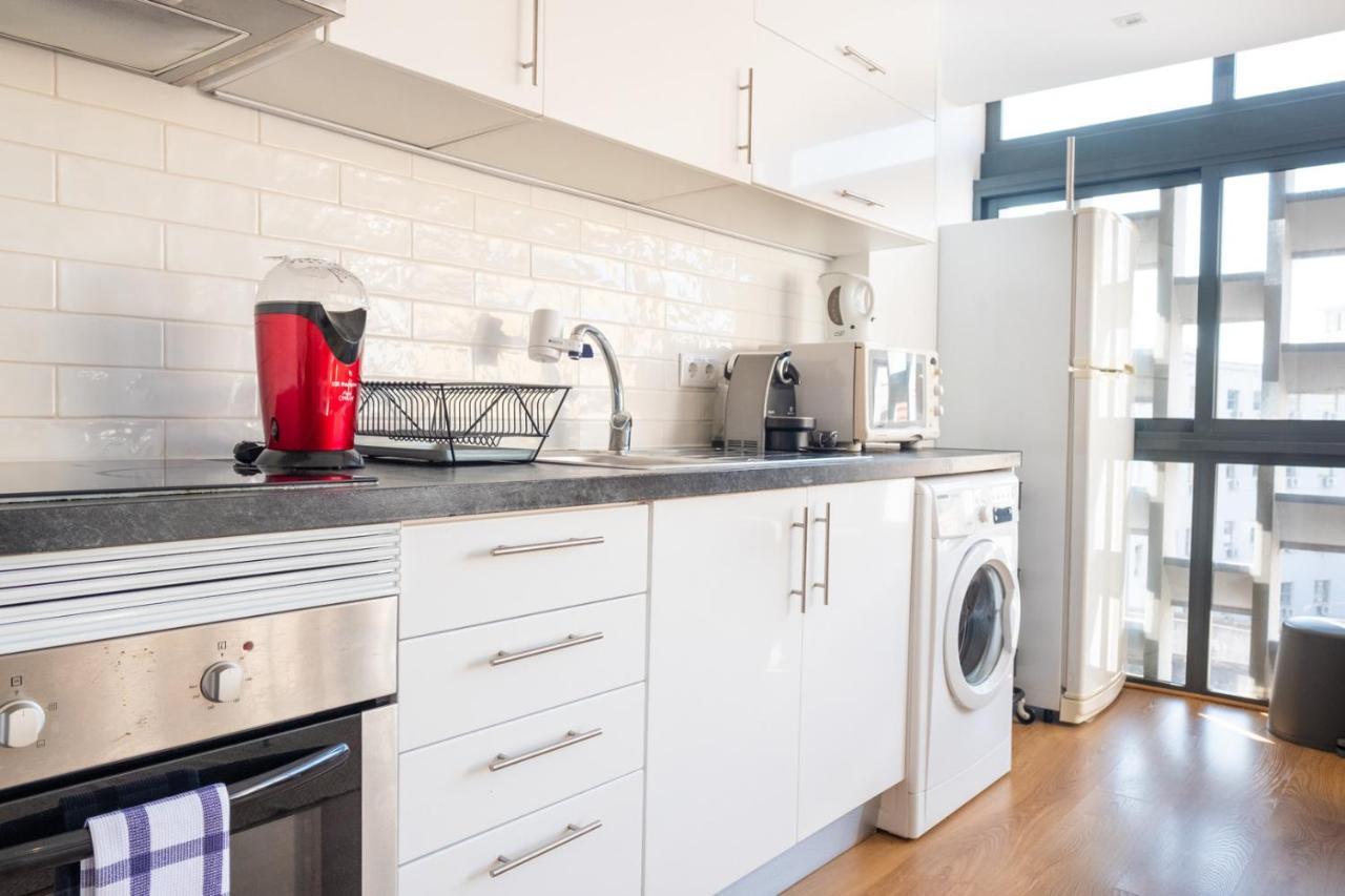 ליסבון Bright & Central Apartment By Lovelystay מראה חיצוני תמונה